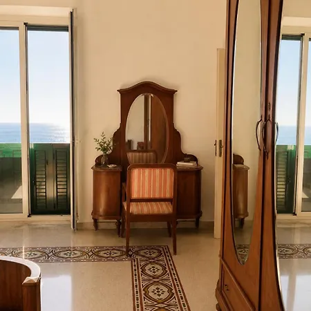 Casa Marina 아파트